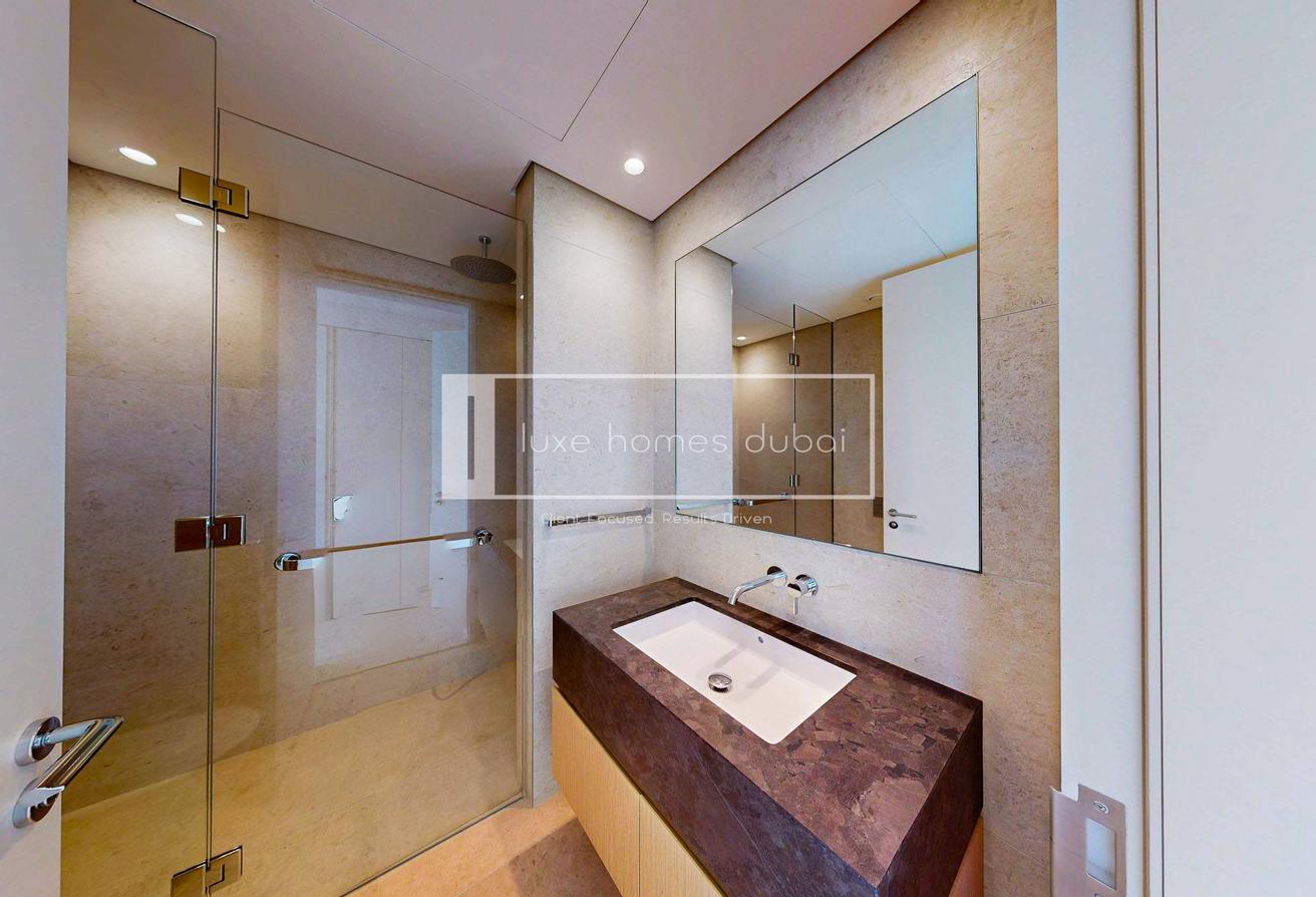 WATERFRONT LIVING | LUXURY 2BR | READY TO MOVE photo 11