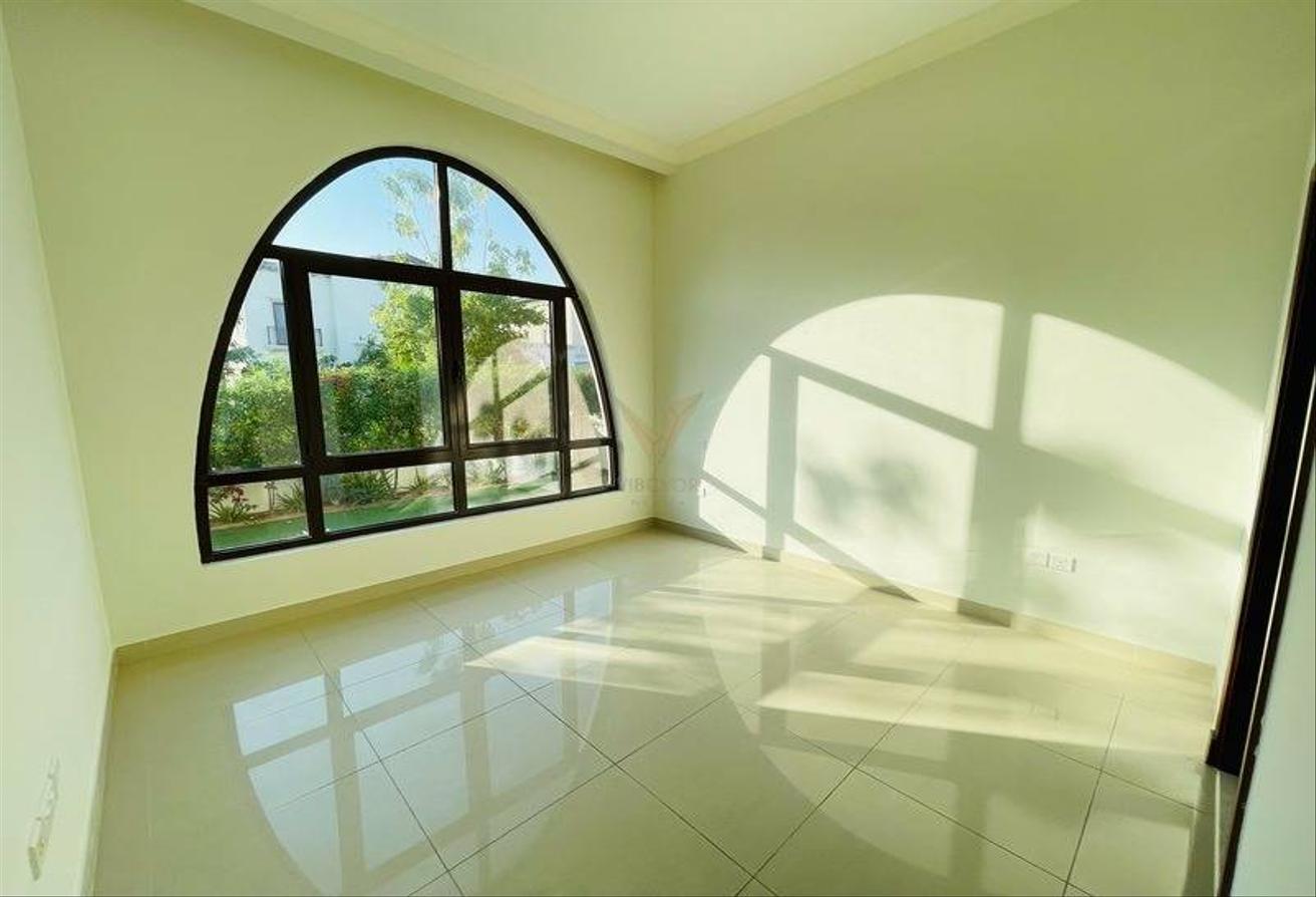 SINGLE ROW | TYPE 2 | SPACIOUS 4BR+MAID photo 6