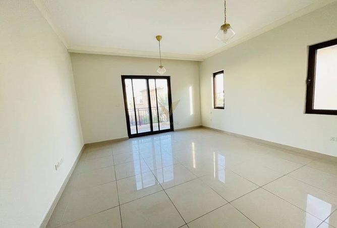 127016860 - Property Image 3
