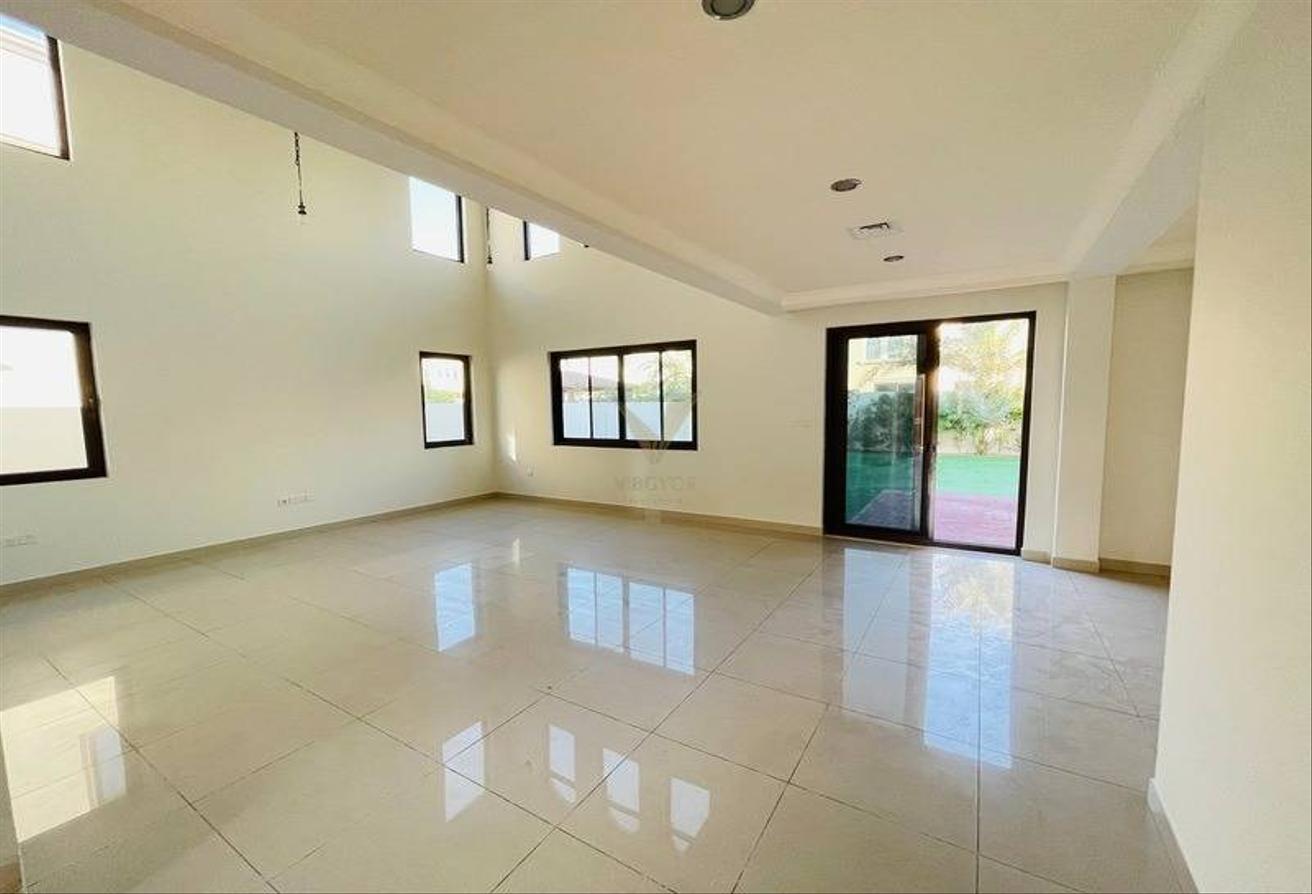 SINGLE ROW | TYPE 2 | SPACIOUS 4BR+MAID photo 5
