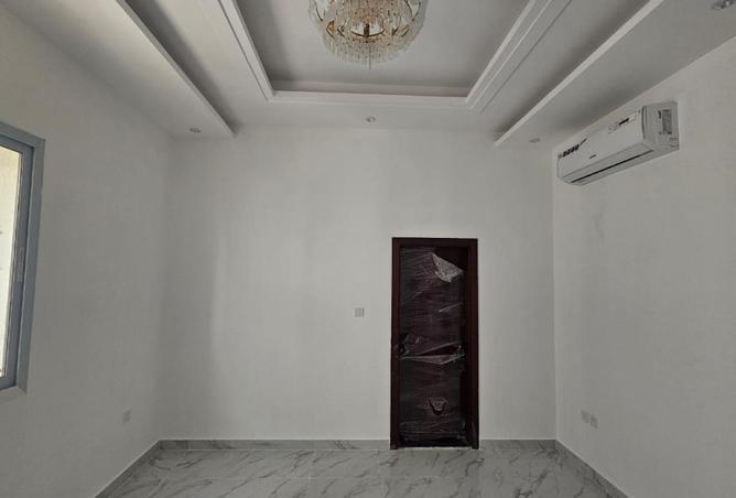 74235256 - Property Image 3