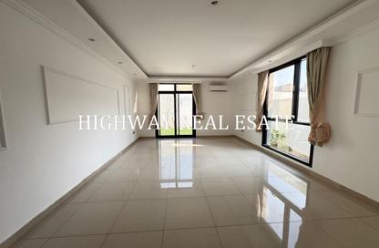 Townhouse - 3 - 4 for rent in Nasma Residence - Al Tai - Sharjah