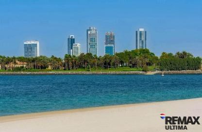 Villa - 5 Bedrooms - 6 Bathrooms for rent in Palma Residences - Palm Jumeirah - Dubai