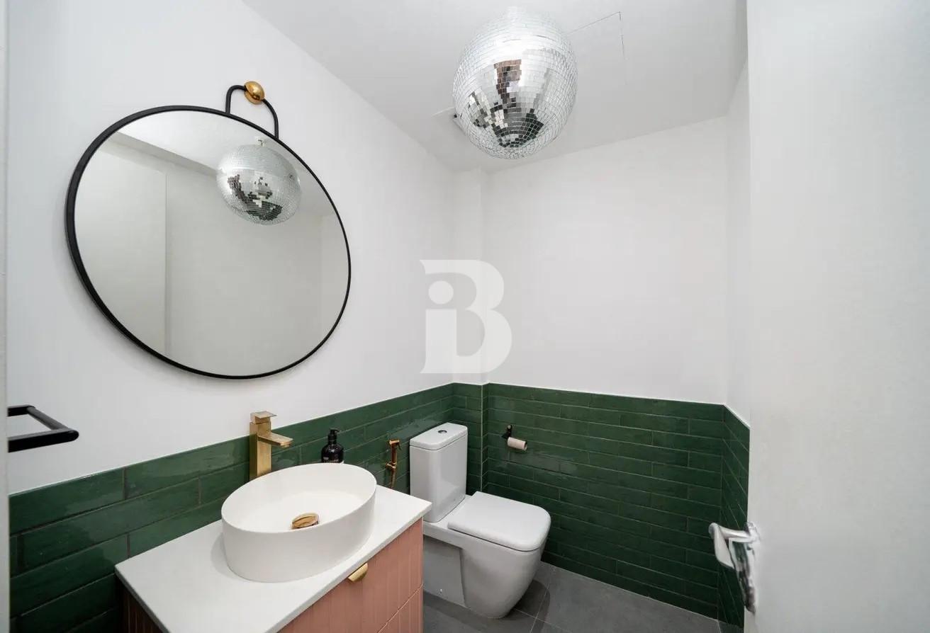 3 Bedroom | Vastu | Upgraded | Lake View photo 10
