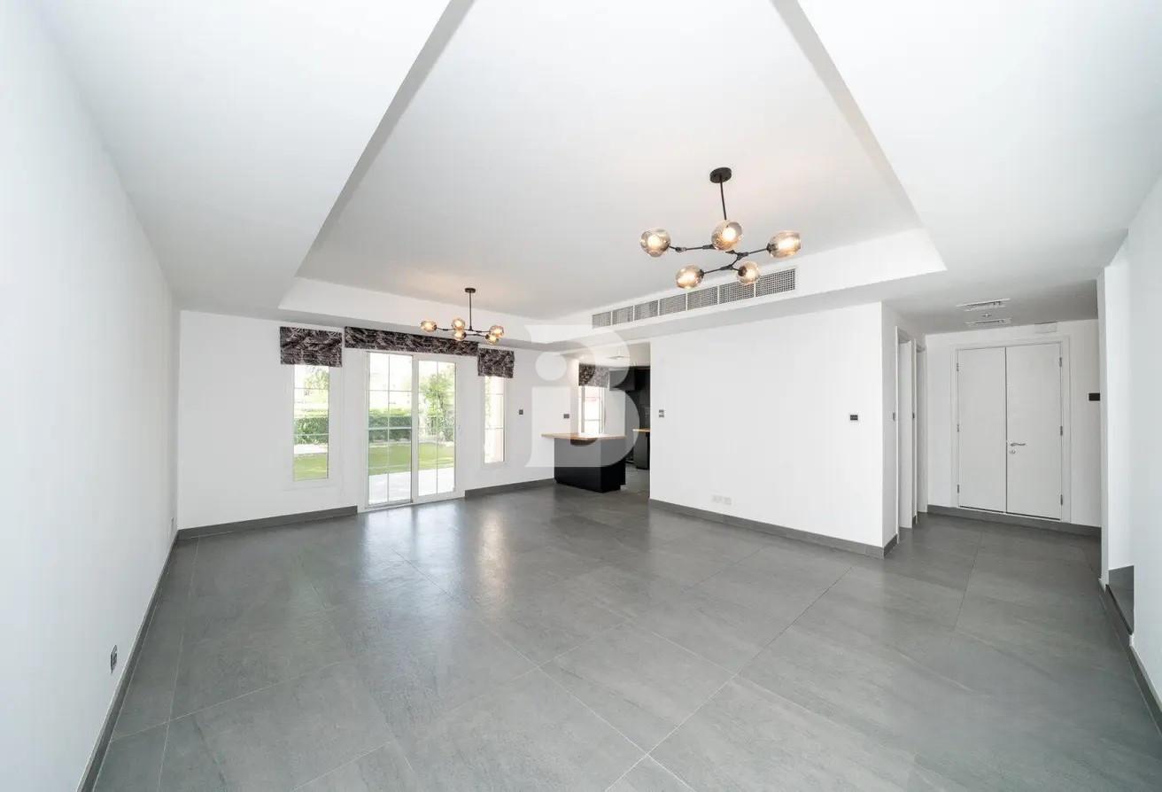 3 Bedroom | Vastu | Upgraded | Lake View photo 4