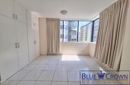 Apartment - 3 - 4 for rent in Golden Sands 8 - Al Mankhool - Bur Dubai - Dubai