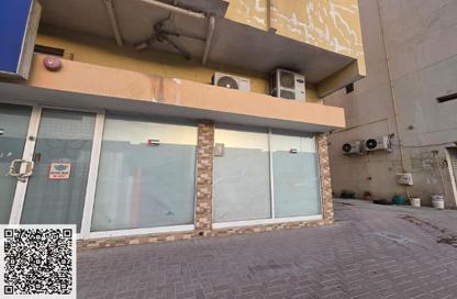 عمارة بالكامل - 8 غرف نوم - 8 حمامات للبيع في مجمع مويلح - تجارية مويلح - الشارقة