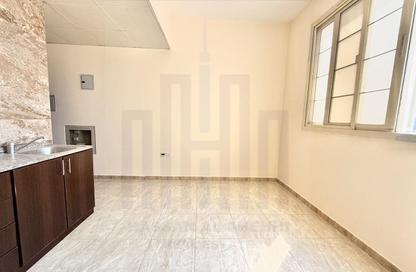 Apartment - Studio - 1 for rent in Fire Station Road - Muwaileh - Sharjah