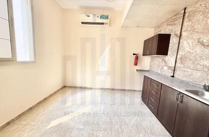 Apartment - Studio - 1 for rent in Fire Station Road - Muwaileh - Sharjah
