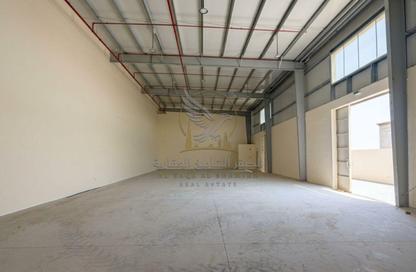 Warehouse - Studio - 1 for rent in Al Jlail - Al Sajaa - Sharjah