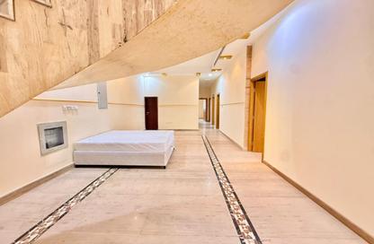 Villa - 5 Bedrooms - 6 Bathrooms for rent in Samnan - Halwan - Sharjah