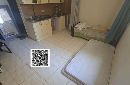 Apartment - Studio - 1 Bathroom for rent in Al Gulayaa - Sharjah