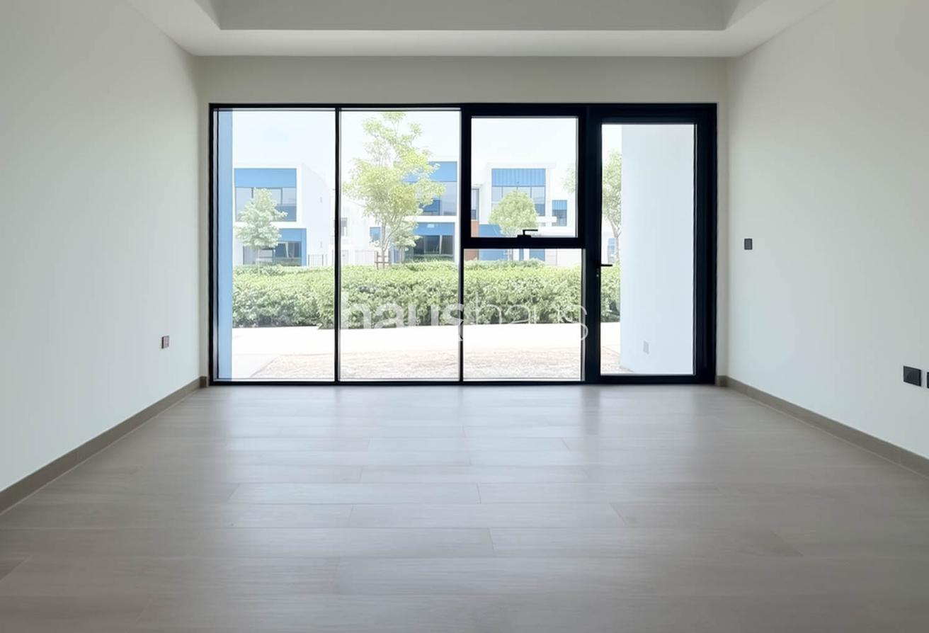 6 bed + Maids | LV3| August Handover | Negotiable photo 5