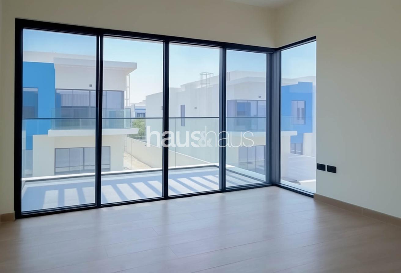 6 bed + Maids | LV3| August Handover | Negotiable photo 8