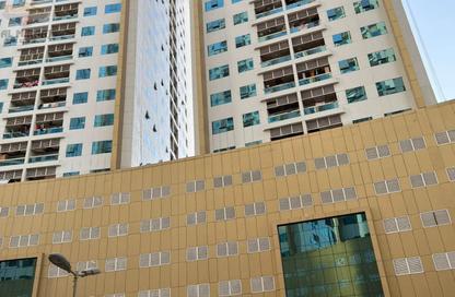 Apartment - 1 Bedroom - 2 Bathrooms for rent in Tower B2 - Ajman Pearl Towers - Ajman Downtown - Ajman
