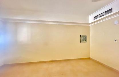 Whole Building - 7+ Bedrooms - 7+ Bathrooms for rent in Fire Station Road - Muwaileh - Sharjah