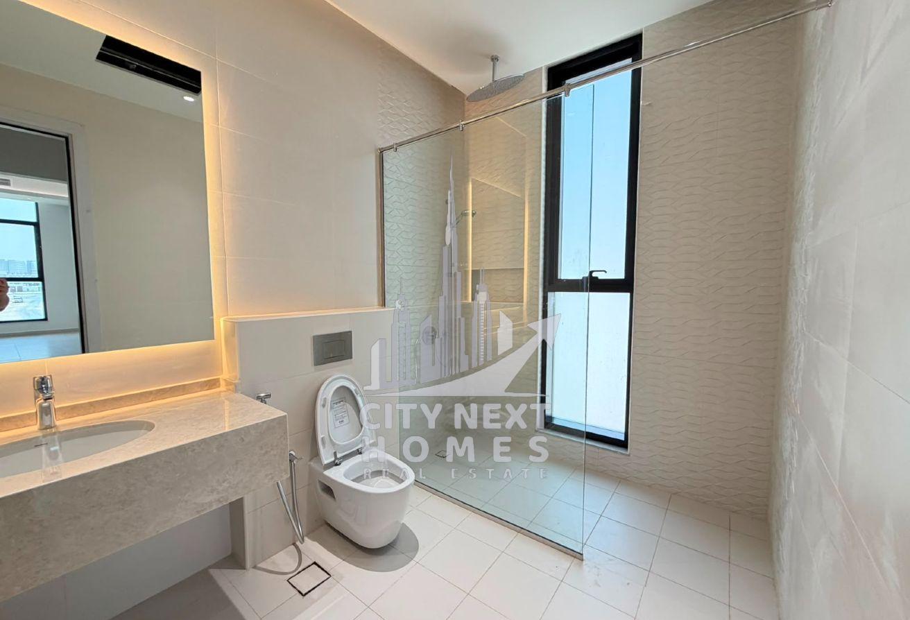 Luxury 5BR Villa | Maid’s Room | Private Garden photo 7