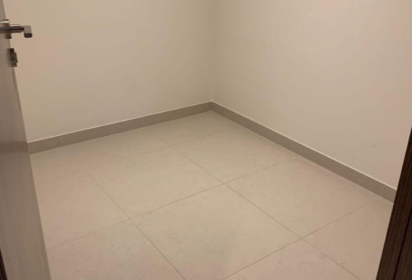 Vacant | Fully Furnished | Burj Khalifa View photo 15