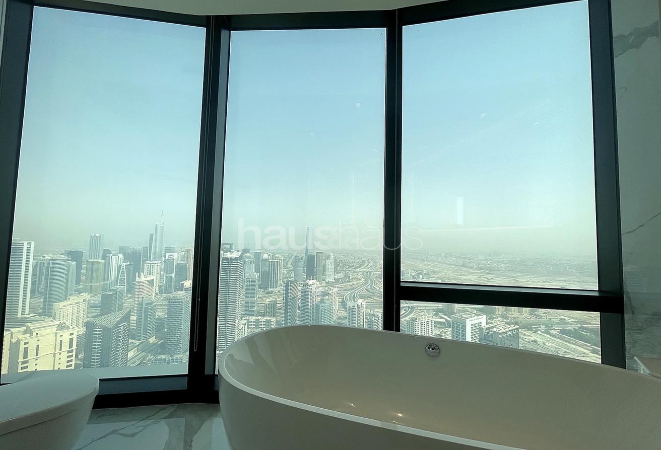 High-Floor 4BR | Upgraded | Furniture Available photo 14