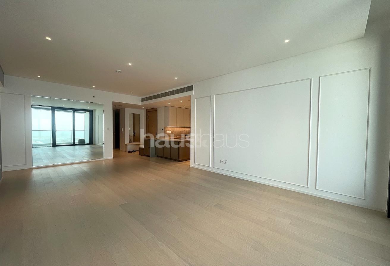 High-Floor 4BR | Upgraded | Furniture Available photo 4