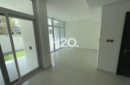 Townhouse - 3 - 4 for rent in Vardon - Damac Hills 2 - Dubai Townhouse - 3 - 4 for rent in Vardon - Damac Hills 2 - Dubai