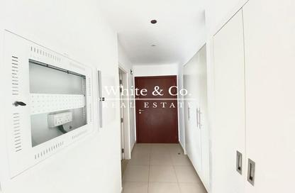 Apartment - Studio - 1 for sale in Hayat Boulevard 2A - Hayat Boulevard 2 - Hayat Boulevard - Town Square - Dubai