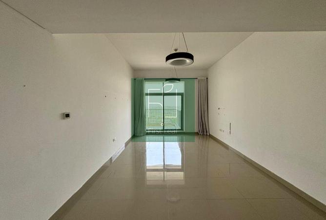 105536404 - Property Image 3