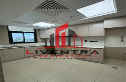 Townhouse - 5 - 6 for rent in Dubai Investment Park 1 (DIP 1) - Dubai Investment Park (DIP) - Dubai
