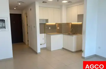 شقة - 1 حمام للبيع في 3A شقق زهرة النسيم - زهرة بريز أبارتمنتس 3 - شقق زهرة النسيم - تاون سكوير - دبي