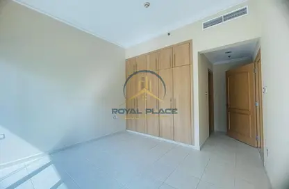 شقة - غرفة نوم - 2 حمامات للايجار في برج الزمرد - دبي مارينا - دبي