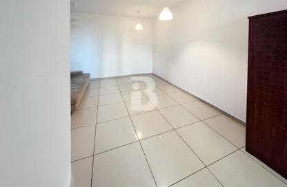 Apartment - 1 Bedroom - 2 Bathrooms for sale in Marina Pinnacle - Dubai Marina - Dubai