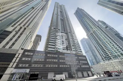 Apartment - 1 Bedroom - 2 Bathrooms for sale in Marina Pinnacle - Dubai Marina - Dubai