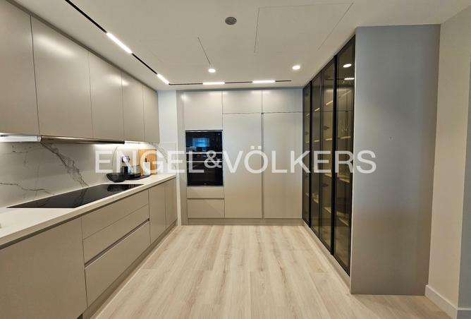 73118063 - Property Image 3