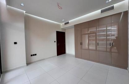 Apartment - 1 Bedroom - 2 Bathrooms for rent in Binghatti Crystals - Dubai Silicon Oasis - Dubai