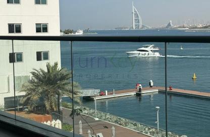 Apartment - 1 Bedroom - 2 Bathrooms for rent in Azure Residences - Palm Jumeirah - Dubai