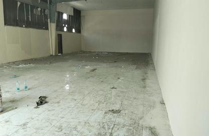 Warehouse - Studio - 1 Bathroom for rent in Industrial Building 13 - Industrial Area 13 - Sharjah Industrial Area - Sharjah
