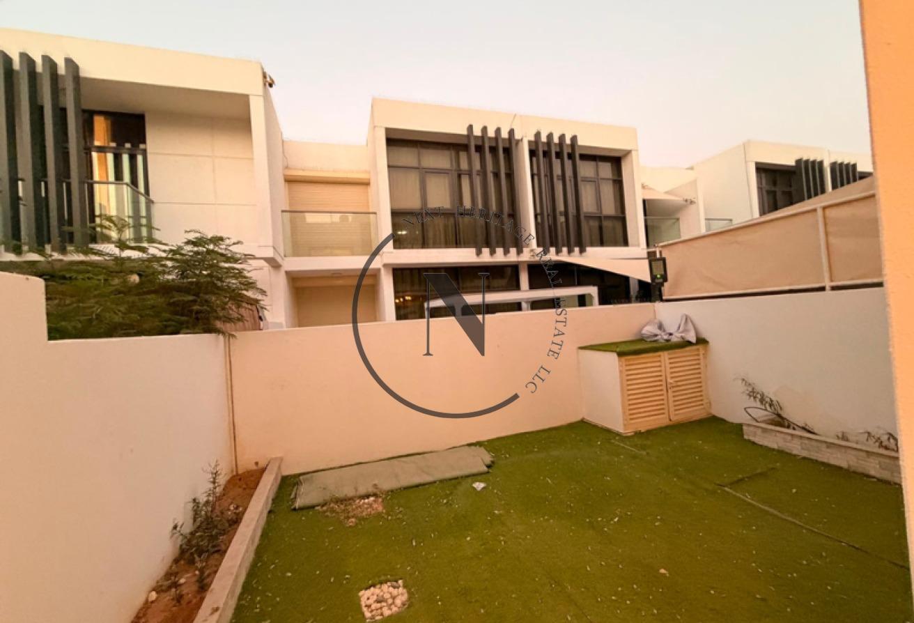 Spacious 3BR + Maid | Middle Unit | Ready to Move photo 12