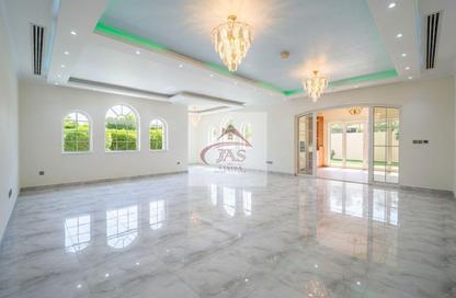 Villa - 4 - 5 for rent in District 7 - Jumeirah Park - Dubai