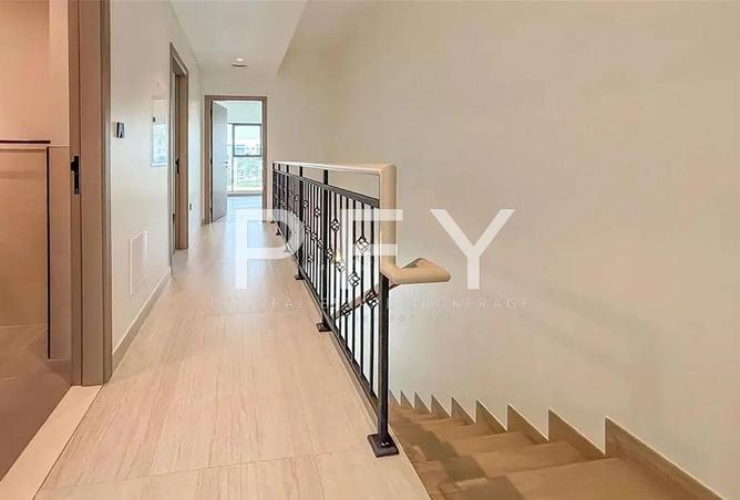 121989587 - Property Image 2