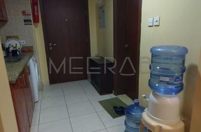 Apartment - Studio - 1 Bathroom for rent in Building IC1-EMR-05 - Emirates Cluster - International City - Dubai