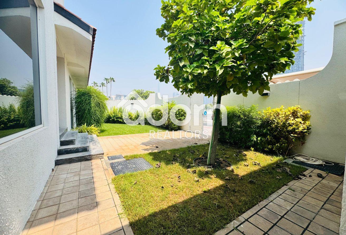 Modern Villa | Pool & Gym | Upgraded | Spacious photo 25