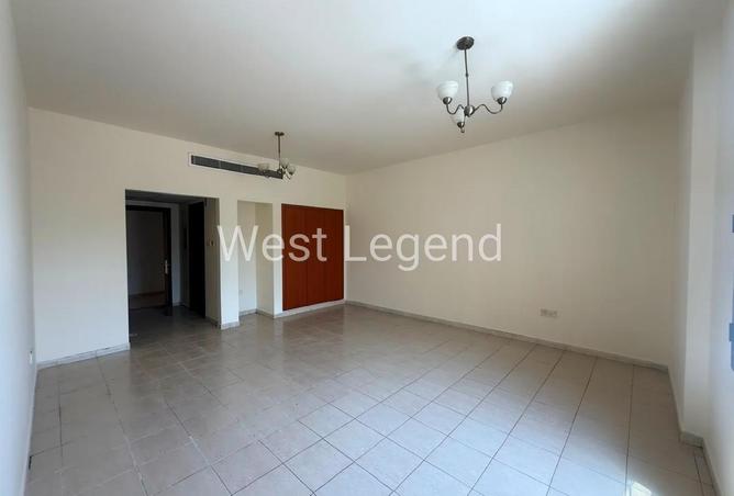 88751937 - Property Image 2