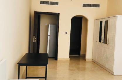 Apartment - 1 - 1 for rent in Al Faseel - Fujairah