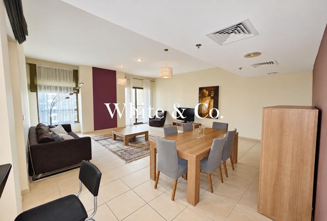 Spacious | Fully Furnished l Large Layout photo 3