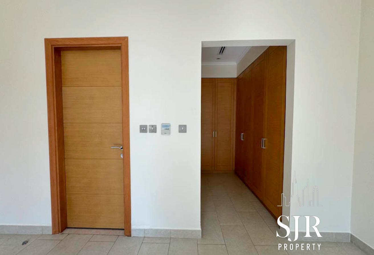4 bedrooms | bedroom downstairs | NO cables photo 30