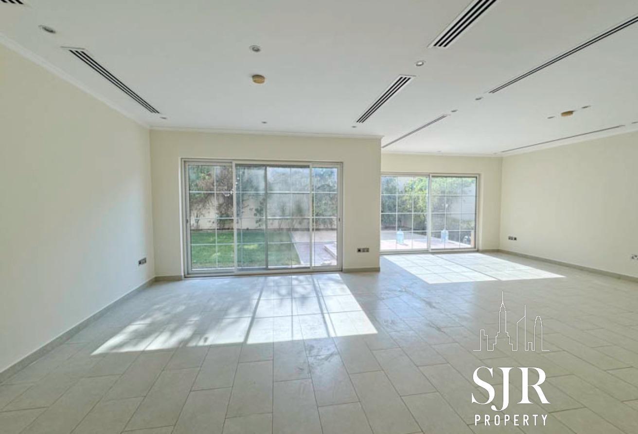 4 bedrooms | bedroom downstairs | NO cables photo 8