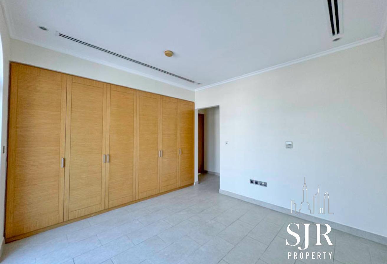 4 bedrooms | bedroom downstairs | NO cables photo 23