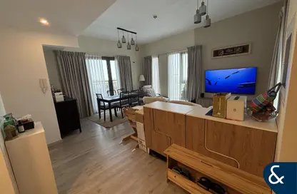 Apartment - 3 Bedrooms - 3 Bathrooms for sale in Hayat Boulevard 2B - Hayat Boulevard 2 - Hayat Boulevard - Town Square - Dubai