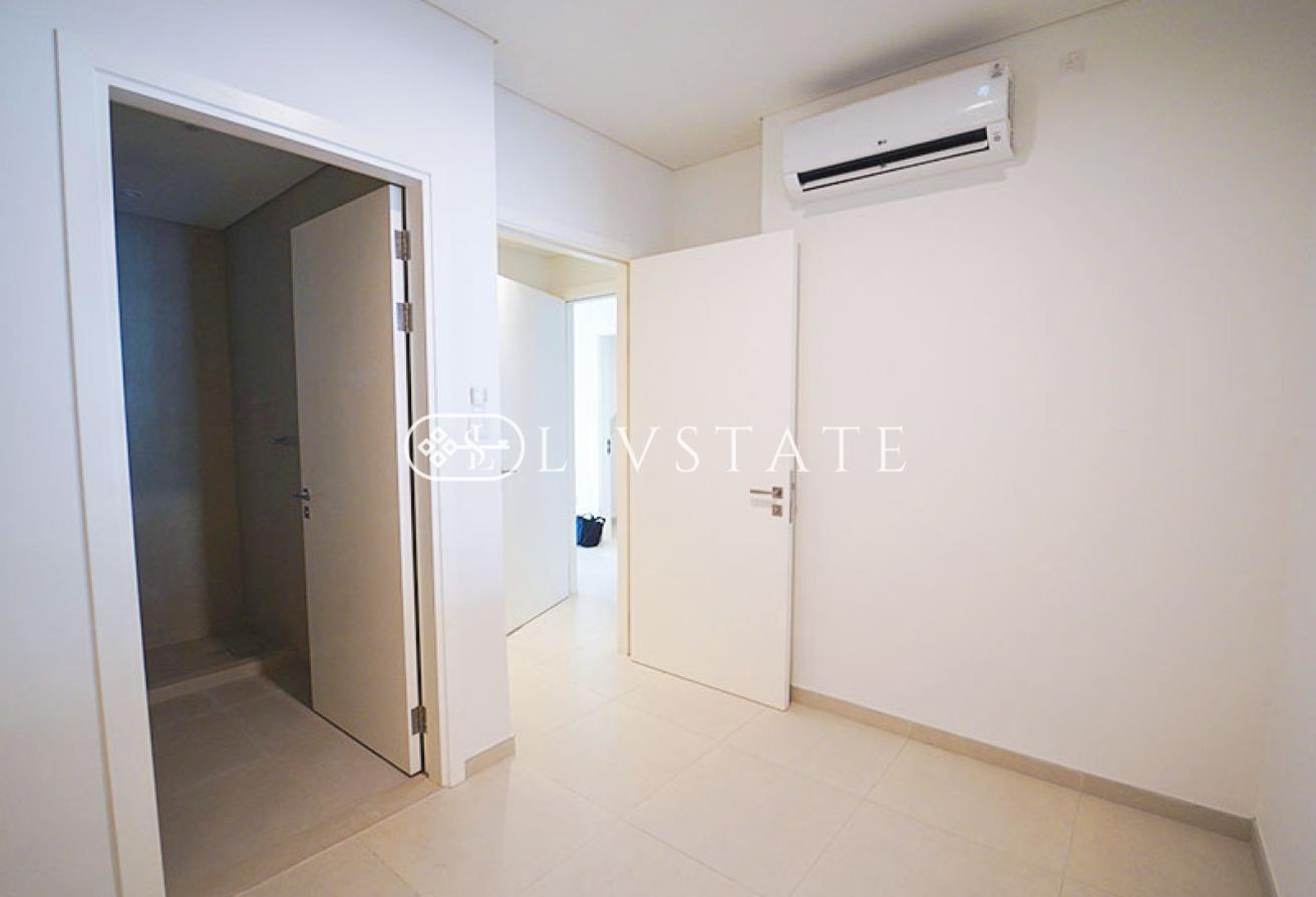 Modern 3 BR Townhouse | Spacious | Prime Location photo 10