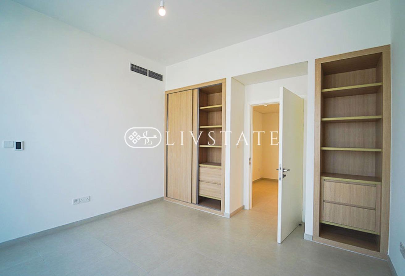 Modern 3 BR Townhouse | Spacious | Prime Location photo 8